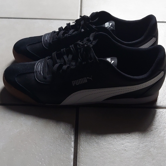 Puma sneakers - Picture 2 of 4